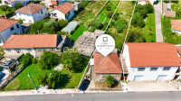 METKOVIC - kuca za obnovu s vrtom (Video)