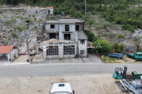 Metković, Momići, zgrada stambeno poslovne namjene 516 m²