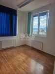 Mlaka, poslovni prostor s 4 ureda, 108 m2