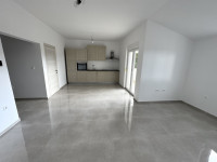 MODERAN ČETVEROSOBNI STAN,LIŽNJAN,PRILIKA!