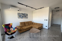 Moderan penthouse stan s krovnom terasom