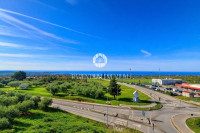 Moderan stan s otvorenim pogledom na more na 2. katu, zgrada s liftom