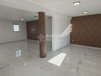 Moderna kuća u samom centru Donje Stubice s prostranim dvorištem