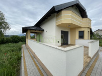 SNIŽENA CIJENA! MODERNA OBITELJSKA KUĆA - KLJUČ 180 m2!!
