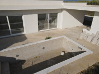 Moderna prizemna vila s bazenom – Privlaka kod Zadra