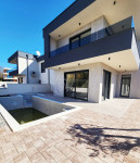 Moderne duplex kuće s bazenom - Medulin