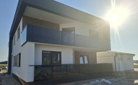MODERNI 3-SOBNI STAN U URBANOJ VILI - NOVOGRADNJA , USELJIVO ODMAH