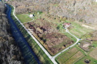 Motovun, Livade - idealno građevinsko zemljište okruženo prirodom