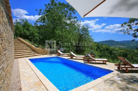 Motovun-okolica, kamena vila sa bazenom predivan pogled