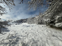 Mrkopalj – idilično građevinsko zemljište s privatnošću, pogledom i id