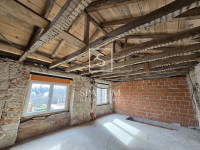 MUČIĆI, MATULJI, KUĆA S OKUĆNICOM