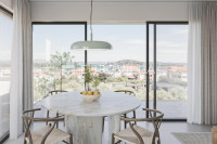 Murter, luksuzni apartman s pogledom na more, NKP 69,7 m²