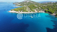 Murter, Mala Doca - zemljište prvi red do mora, 172 m2