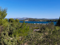 Murter, Plitka Vala - zemljište s pogledom na more u T3 zoni, 1169 m2