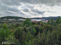 Tisno, Građevinsko zemljište 900 m2 (PRODAJA)