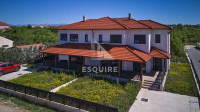 MURVICA - Dvojna kuća, 5 soba, garaža - 241m2
