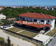 Murvica - moderna dvojna kuća