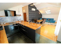 Najam, Meje, u potkrovlju urbane vile