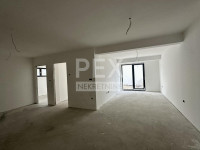 NAJAM: Prostran 4S stambeno poslovni prosor s vrtom, 108.78 m2, Kustoš