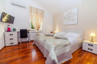 Najam sobe s kupaonom, Čavle, parking