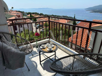 ZA NAJAM! Stan s fantastičnim pogledom na more – Rabac, 74 m² + terasa