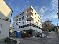 Najam, Ulični lokal, Kraljevica, Ulica Faronski Progon, 335m2