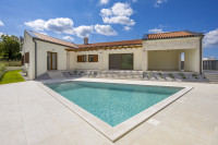 ♥ NAMJESTENA VILA, 173m2, 4Sobe, Bazen Grijani, E-Auto,Porec 15km.