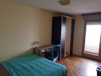 Stan 68m2/ za par ili cimere/ 600e