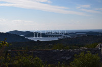 Nekretnine Okolica Rogoznice, Građevinsko zemljište 750m2 sa projektim