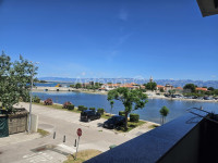 NIN - apartman na 1. katu zgrade prvi red do mora