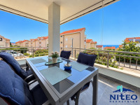 Novalja, 3-sobni apartman 73 m2, I kat, velika terasa, pogled