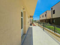 Novigrad, odličan stan u prizemlju blizu mora!