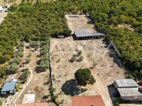 NOVIGRAD, PALJUV, GRAĐEVINSKO ZEMLJIŠTE 1063 m2