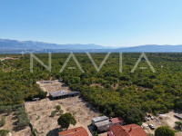 NOVIGRAD, PALJUV, GRAĐEVINSKO ZEMLJIŠTE 910 m2