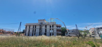 Novogradnja, 120m2 trosoban stan, 183 m2 vrta, Crvene kuće
