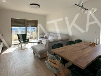 NOVOGRADNJA: 4-SOBAN PENTHOUSE S VRTOM - ŠESTINE