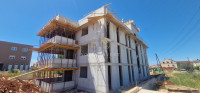 Novogradnja, 77m2 stan s dvije spavaće sobe i vrtom, Sokin Brig