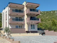 **NOVOGRADNJA** apartman sa krovnom terasom, 106,67m2