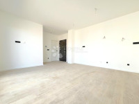 PRILIKA!! Novogradnja, LIFT, parking, ostava