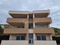 Novogradnja s pogledom na more – apartman u Vinjercu (94,47 m²)