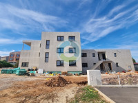 NOVOGRADNJA TAR! Stan na 1. katu, centar mjesta