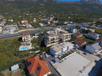 NOVOGRADNJA!Trosobni stan, Kaštel Lukšić, 54m2+vrt 153m2