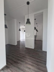 NOVOUREĐEN POSLOVNO KANCELARIJSKI PROSTOR  210 m2 - CENTAR