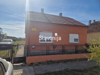OBITELJSKA KUĆA 1001 m² [PETLOVAC]