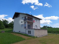 Obiteljska Kuća Beskrajnih Mogućnosti u Grabovcu