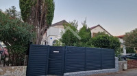 Obiteljska kuća sa garažom - Vir