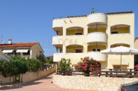 *Objekt sa više apartmana u Medulinu*