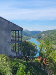 OBROVAC - Prostrana kuća s pogledom na rijeku Zrmanju: idealna prilika