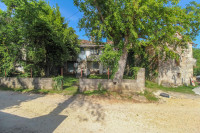 Odlična kuća za adaptaciju u središnjoj Istri