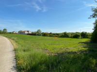 * BARBAN, ŽELISKI – GRAĐEVINSKO ZEMLJIŠTE OD 1.154 m² *